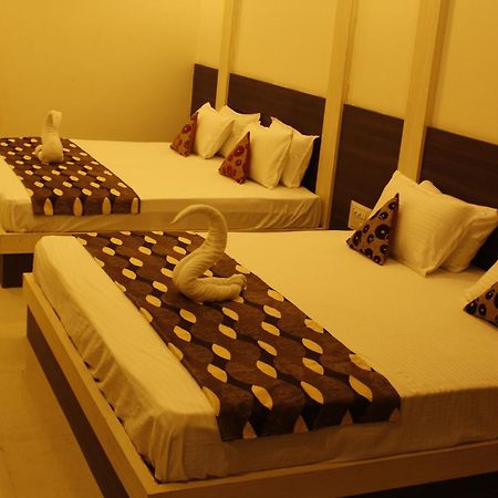 Super Hotel O Shri Shiva Palace Rāipur エクステリア 写真