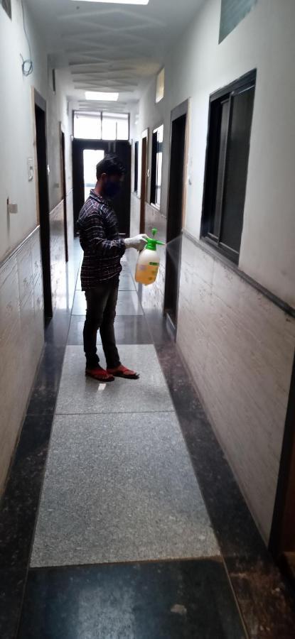 Super Hotel O Shri Shiva Palace Rāipur エクステリア 写真