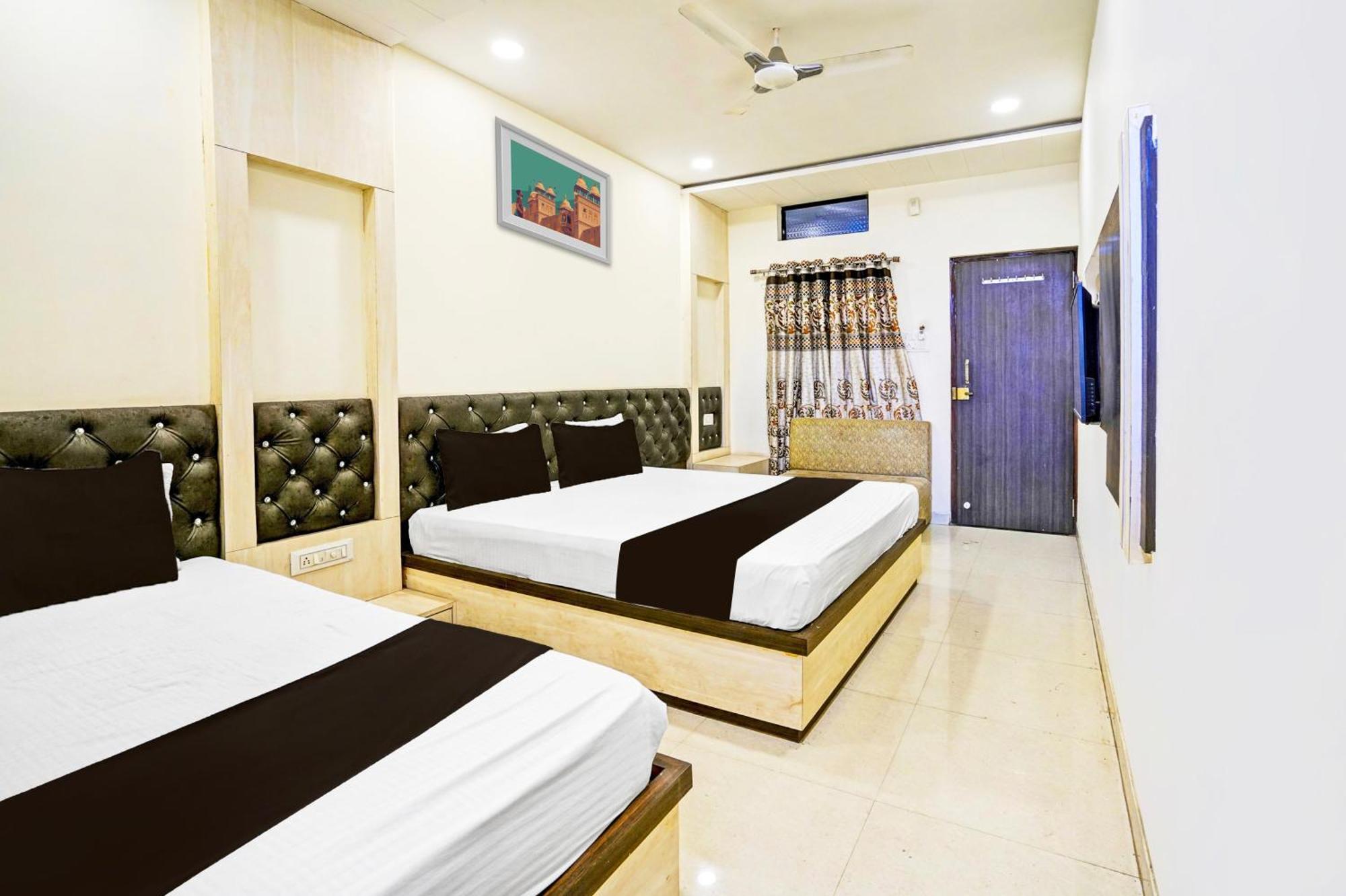 Super Hotel O Shri Shiva Palace Rāipur エクステリア 写真