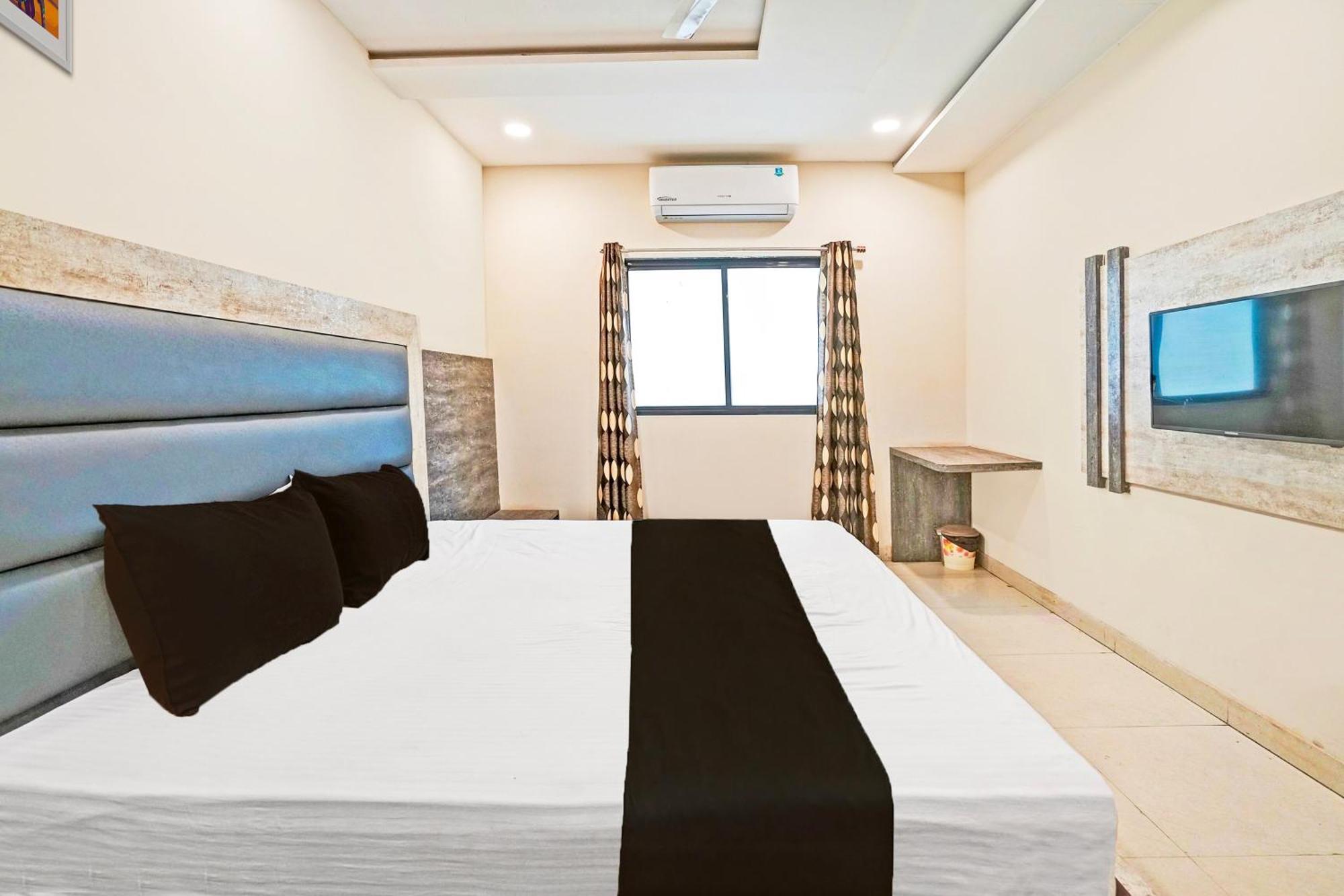 Super Hotel O Shri Shiva Palace Rāipur エクステリア 写真