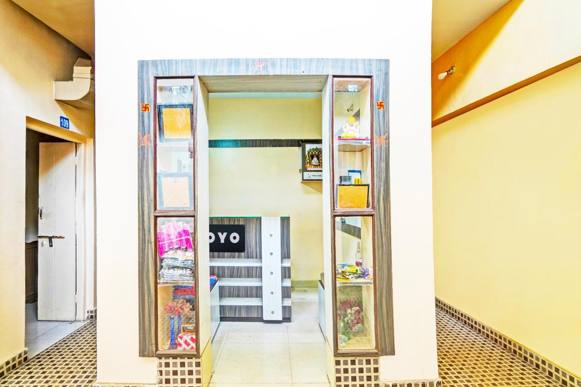 Super Hotel O Shri Shiva Palace Rāipur エクステリア 写真