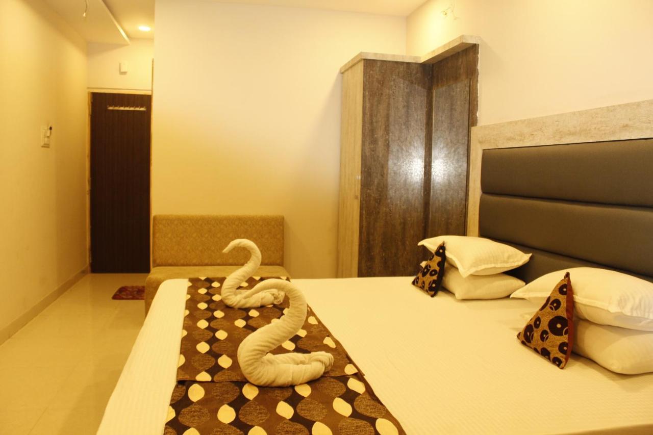 Super Hotel O Shri Shiva Palace Rāipur エクステリア 写真