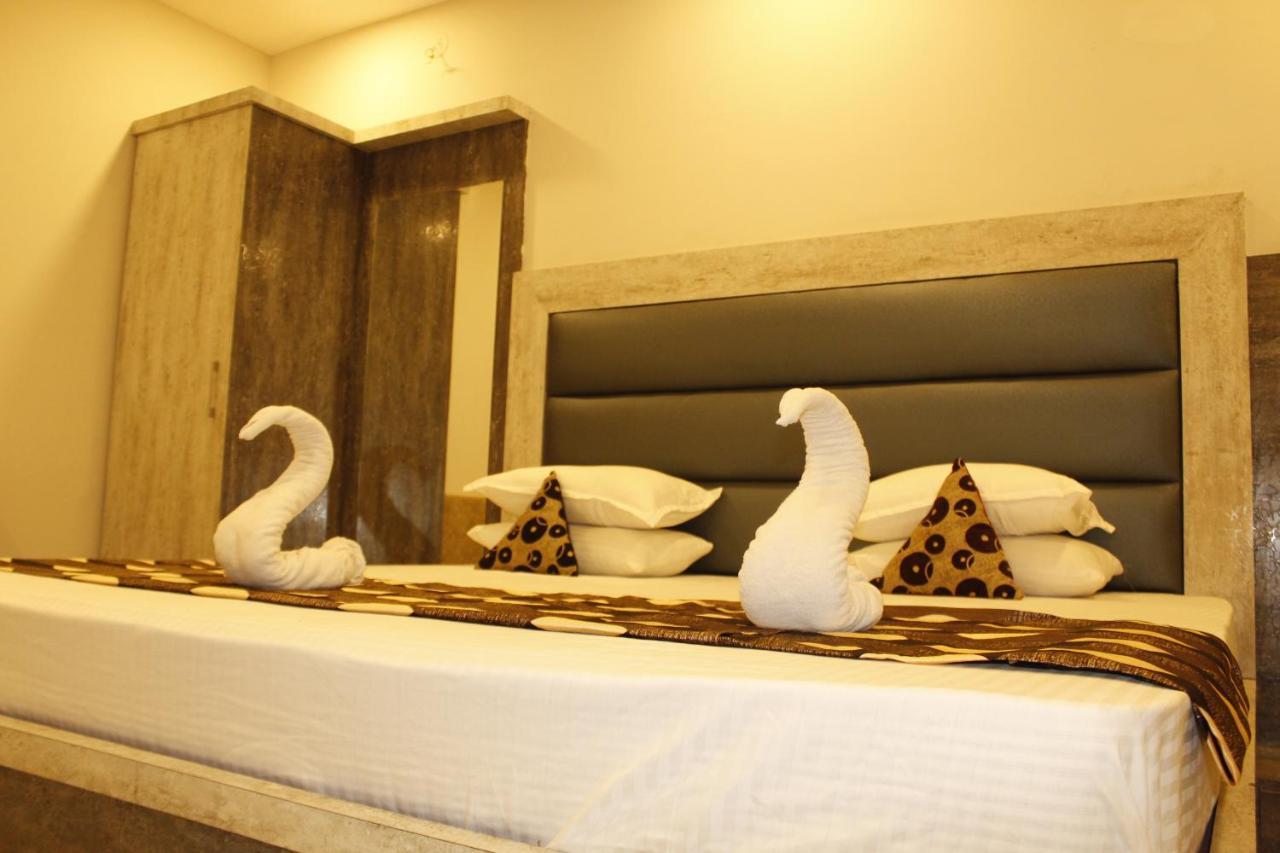 Super Hotel O Shri Shiva Palace Rāipur エクステリア 写真